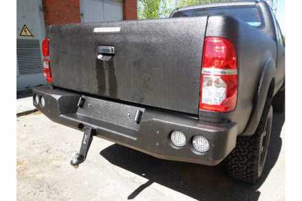 CUSTOM OFF-ROAD BUMPERS AND SIDE STEPS