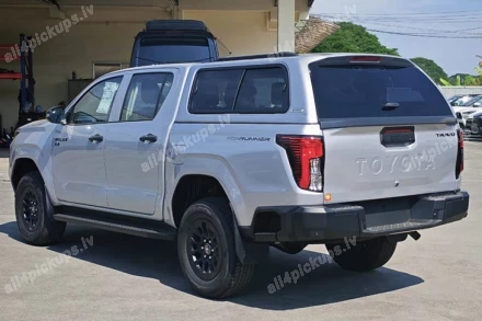 KRAVAS KASTES BŪDA CARRYBOY SR5 (AR ATBĪDĀMIEM SĀNU LOGIEM) TOYOTA Hilux