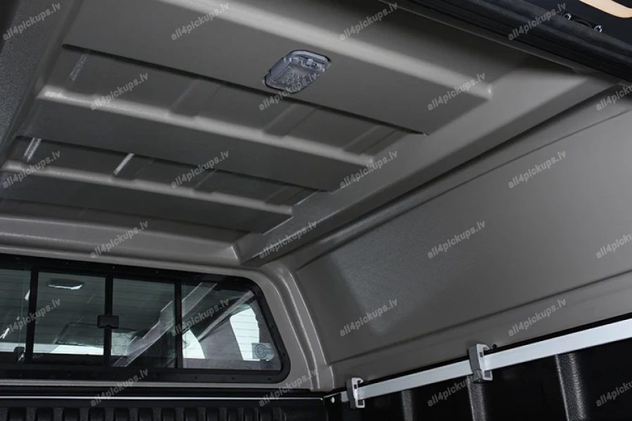 KRAVAS KASTES BŪDA AEROKLAS COMMERCIAL TOYOTA Hilux