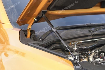 HOOD STRUTS SET AEROKLAS TOYOTA Hilux