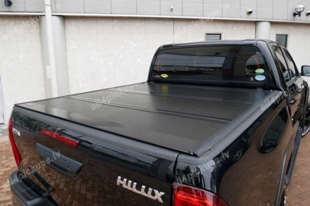 SALIEKAMS KRAVAS KASTES VĀKS BAKFLIP MX4 TOYOTA Hilux
