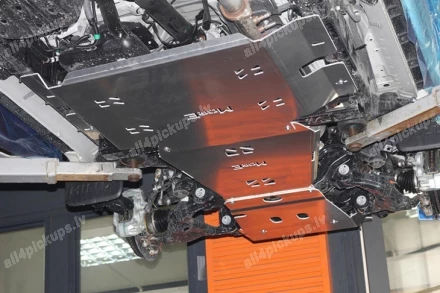 6MM ALUMĪNIJA AIZSARGPANNU KOMPLEKTS MORE4X4 TOYOTA Hilux