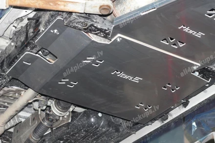 6MM ALUMĪNIJA AIZSARGPANNU KOMPLEKTS MORE4X4 TOYOTA Hilux