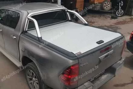 SILVER MOUNTAIN TOP ROLL TOYOTA Hilux