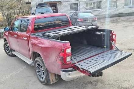 ALUMINUM TRI-FOLD TONNEAU COVER TM