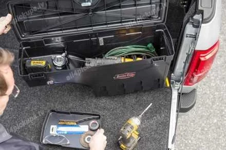 BED TOOL BOX UNDERCOVER SWINGCASE TOYOTA Hilux