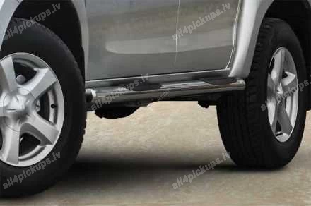 STEELER ROUND SIDE BARS WITH PLASTIC FOOTSTEPS ISUZU D-Max