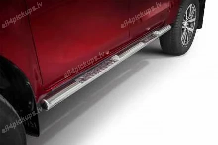 STEELER ROUND SIDE BARS WITH INTEGRATED FOOTSTEPS TOYOTA Hilux