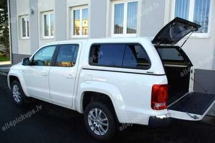 KRAVAS KASTES BŪDA AEROKLAS (AR ATBĪDĀMIEM SĀNU LOGIEM)