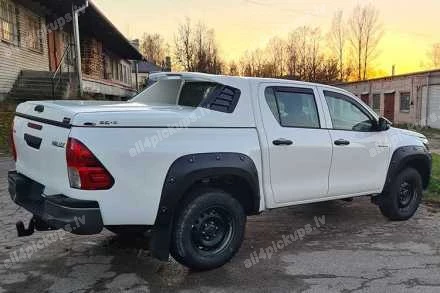 PLASTIC FENDER FLARES TM (45MM EXTENSION)