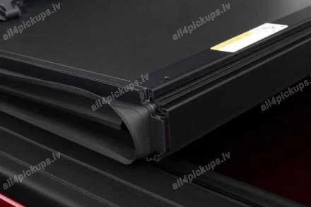 SALIEKAMS KRAVAS KASTES VĀKS UNDERCOVER ARMORFLEX (AR RAMBOKSIEM, 5.7FT BED)