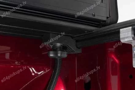 SALIEKAMS KRAVAS KASTES VĀKS UNDERCOVER ARMORFLEX