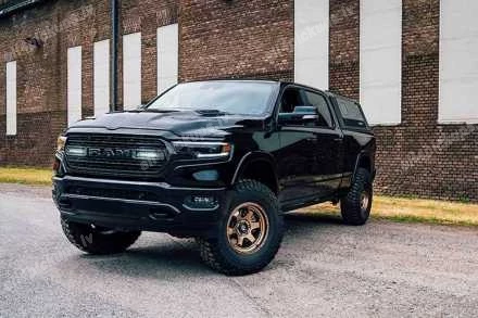 LAZER LED PAPILDLUKTURU INTEGRĀCIJAS KOMPLEKTS (LINEAR-6 ELITE - LIMITED, 2019-2023) DODGE RAM 1500