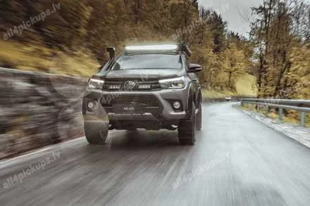 ИНТЕГРИРОВАННЫЙ КОМПЛЕКТ ДОПОЛНИТЕЛЬНЫХ ФАР LAZER LED (TRIPLE-R 750 ELITE)