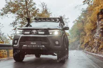 ИНТЕГРИРОВАННЫЙ КОМПЛЕКТ ДОПОЛНИТЕЛЬНЫХ ФАР LAZER LED (TRIPLE-R 750 ELITE)