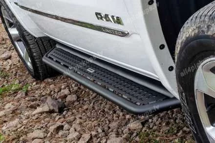 GO RHINO D6 SIDE BARS WITH THE PLATFORM