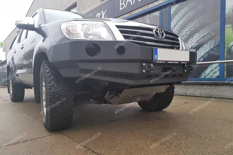 ПЕРЕДНИЙ СИЛОВОЙ БАМПЕР F4X4 TOYOTA Hilux