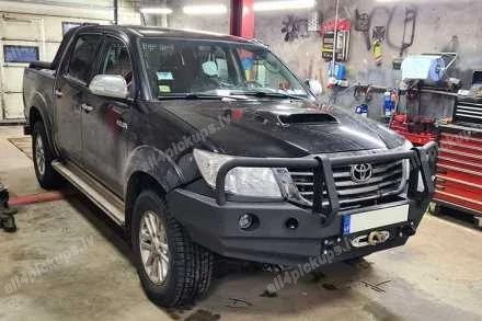 PRIEKŠĒJAIS TĒRAUDA BUFERIS AR AIZSARGSTIENI F4X4