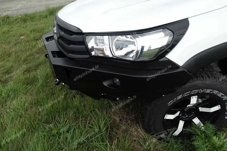 ПЕРЕДНИЙ СИЛОВОЙ БАМПЕР F4X4 TOYOTA Hilux