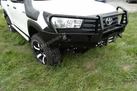 PRIEKŠĒJAIS TĒRAUDA BUFERIS AR AIZSARGSTIENI F4X4