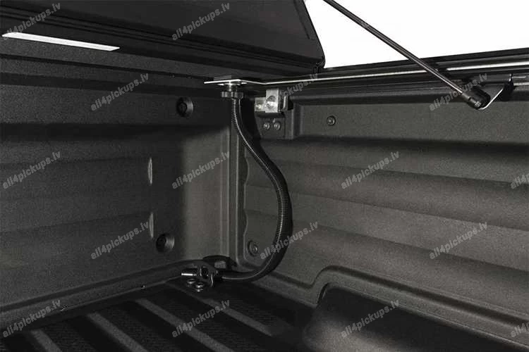 FOLDING TONNEAU COVER BAKFLIP MX4 (5.7FT BED, W/O RAMBOX, W MFT) DODGE RAM 1500