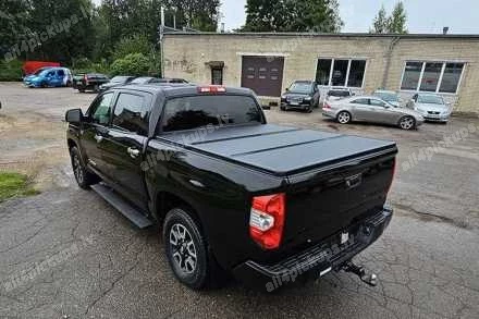 ALUMINUM TRI-FOLD TONNEAU COVER TM TOYOTA Tundra