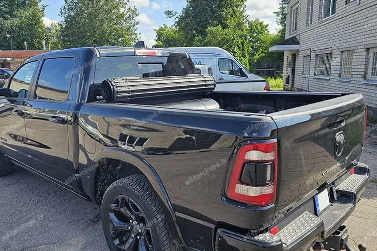 СВОРАЧИВАЕМАЯ КРЫШКА КУЗОВА BAK REVOLVER X4S (БЕЗ РАМБОКСОВ, 5.7FT BED) DODGE RAM 1500