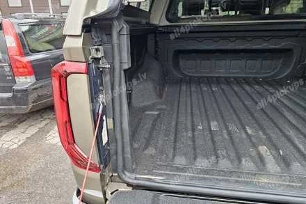 AEROKLAS TAILGATE SEAL SET